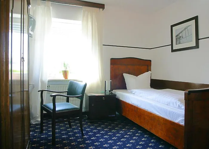 Отель Airporthotel Regent 3*