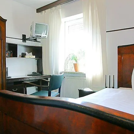 Airporthotel Regent 3*