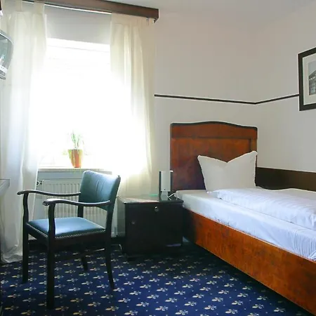 Hotel Airporthotel Regent 3*