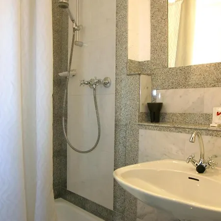 Airporthotel Regent 3*